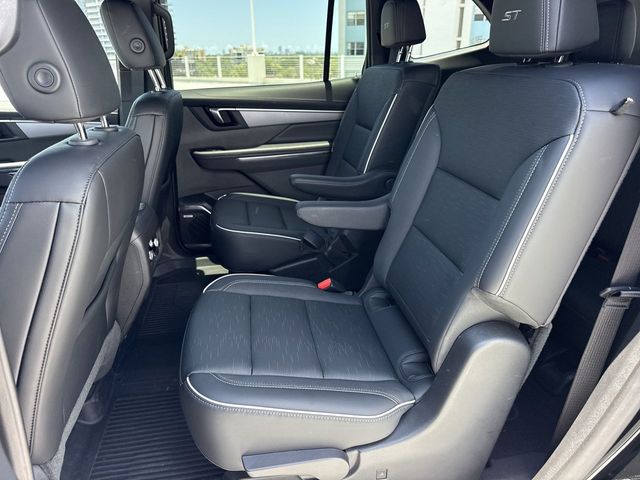 Used 2025 Buick Enclave SUV