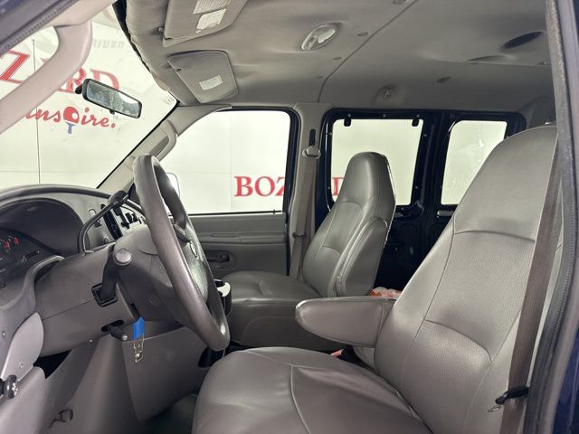 2008 Dark Blue Pearl Ford E-150 XLT RWD