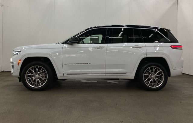 2022 Jeep Grand Cherokee Summit 4x4
