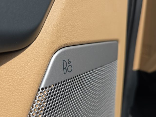 2023 Ford F-150 Lariat:W00137