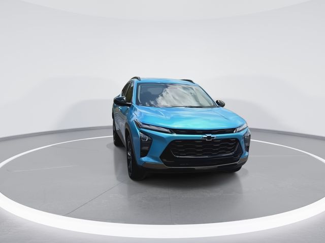 Used 2025 Blue Chevrolet ACTIV image 3