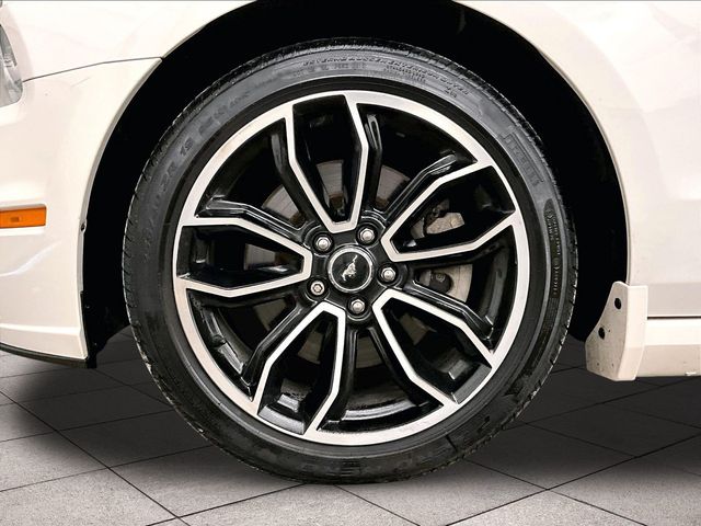 2013 Ford Mustang GT Premium White at Bob Ruth Ford