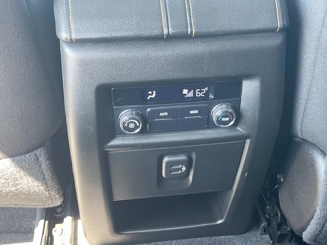 Used 2021 Chevrolet Traverse SUV