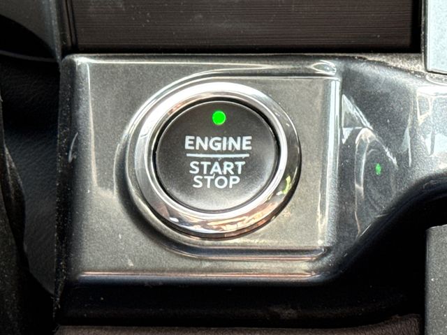 Used 2022 Black Ford XLT image 20