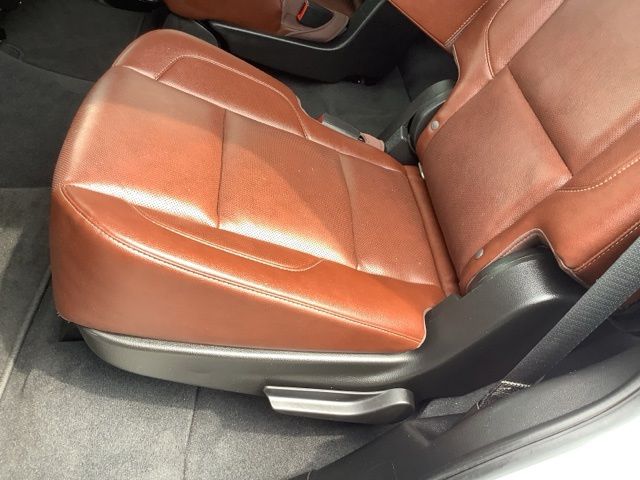 Used 2020 Summit White Chevrolet Premier image 11