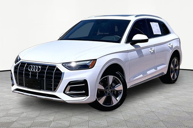 2023 Audi Q5 quattro Premium Plus 40 TFSI