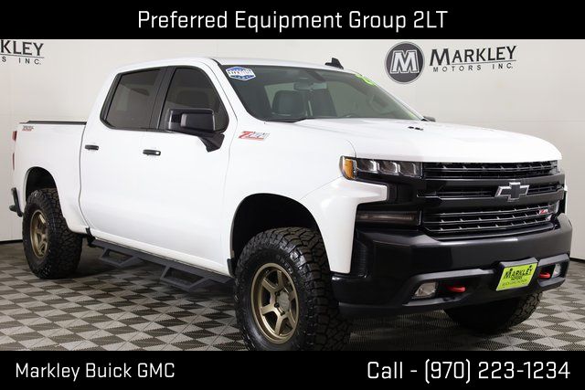 Summit White 2021 Chevrolet Silverado 1500 LT Trail Boss Crew Cab 4WD Pickup Truck Four-Wheel Drive Automatic