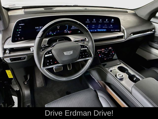 Used 2026 Cadillac VISTIQ SUV