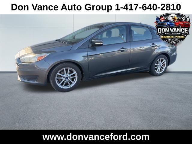 Gray (Magnetic) 2016 Ford Focus SE Sedan Front-Wheel Drive Automatic