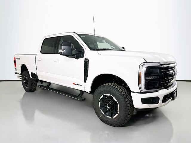 2026 Ford F-350 Super Duty Platinum Crew Cab 4WD
