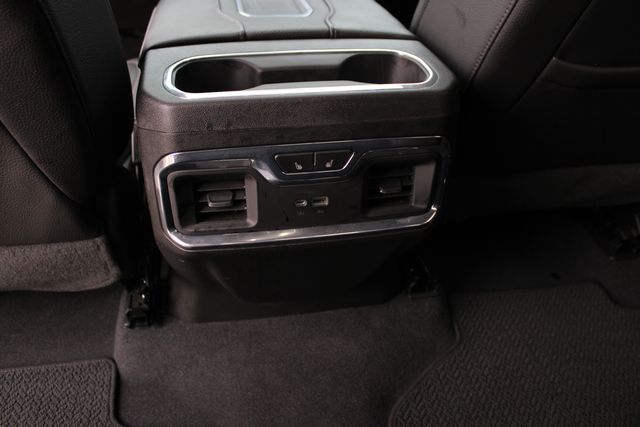 Used 2022 Silver GMC Denali image 24