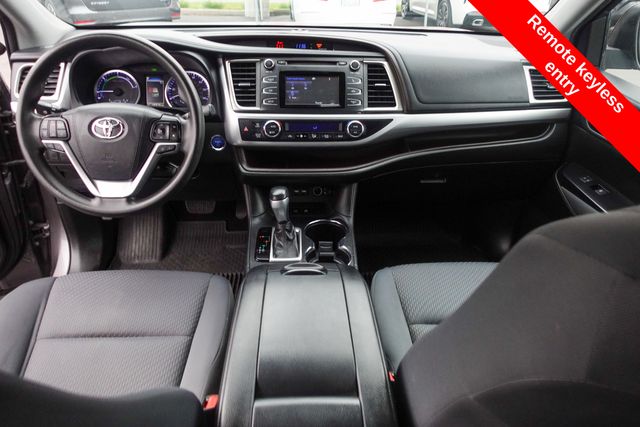 used 2019 Toyota Highlander Hybrid car, priced at $21,000