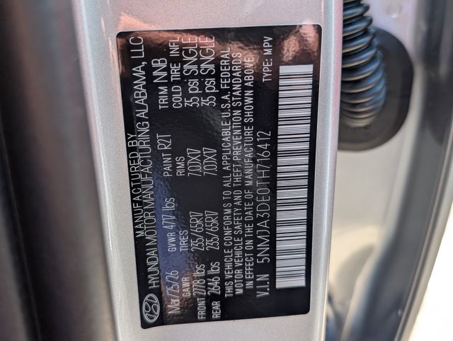 2026 Hyundai Tucson SE Silver at DeMontrond Gulf Freeway
