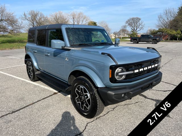 2025 Ford Bronco Outer Banks 4x4's photo
