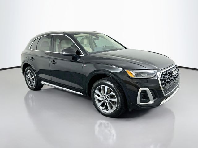 Thumbnail: 2023 Audi Q5 - 3
