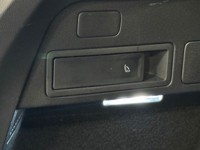 Used 2024  Volkswagen 2.0T Wolfsburg Edition image 30