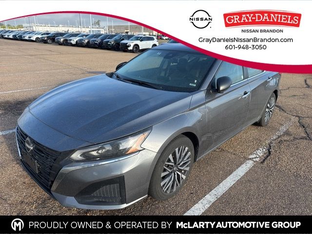 2024 Nissan Altima SV