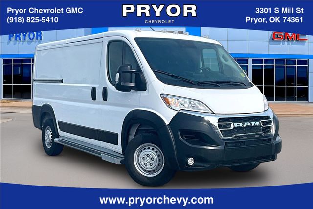 Bright White Clearcoat 2025 RAM ProMaster 2500 Tradesman 136 Low Roof Cargo Van FWD Van Front-Wheel Drive 9-Speed Automatic
