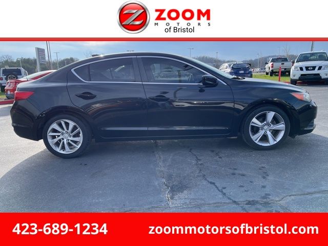 2013 Acura ILX 2.0L FWD with Premium Package