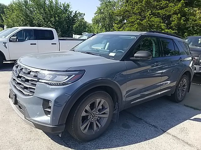 Used 2025 Ford Explorer SUV
