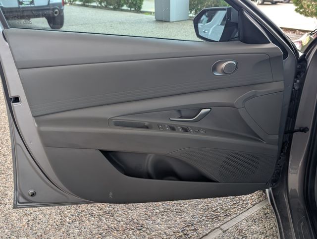 2024 Hyundai Elantra SEL Silver at Community Toyota