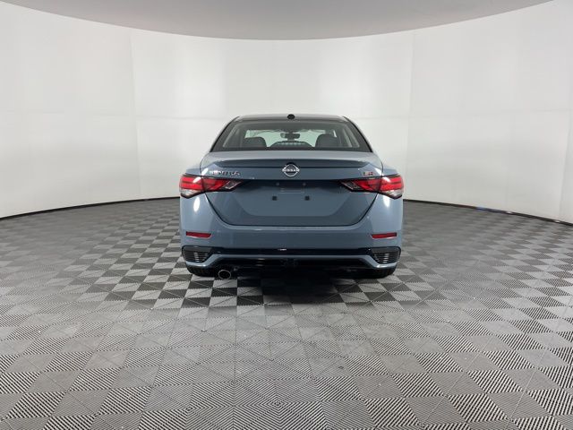2025 Atlantic Gray Metallic/Super Black Nissan Sentra SR FWD Sedan