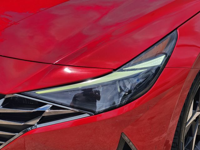 2021 Hyundai Elantra Limited - 8