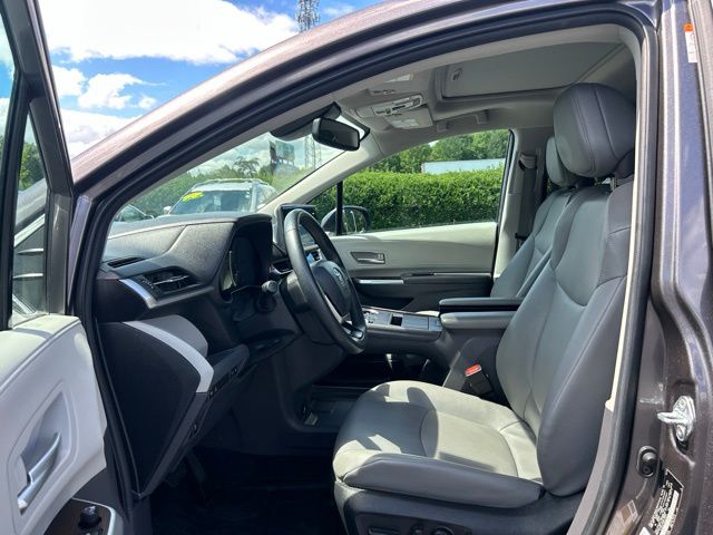 Used 2024 Toyota Sienna Van