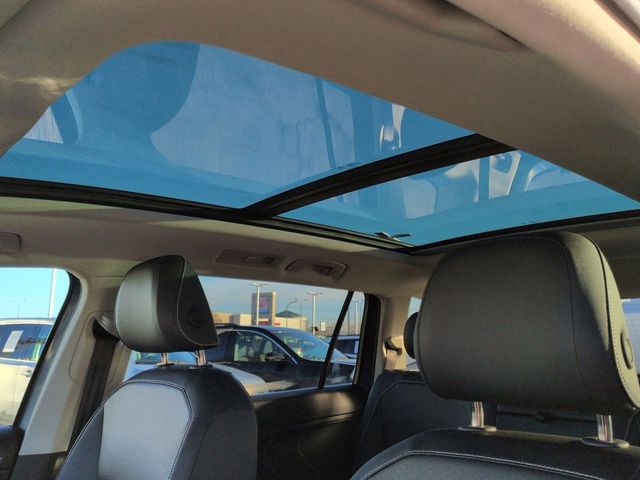 Used 2024 Gray Volkswagen 2.0T Wolfsburg Edition image 24