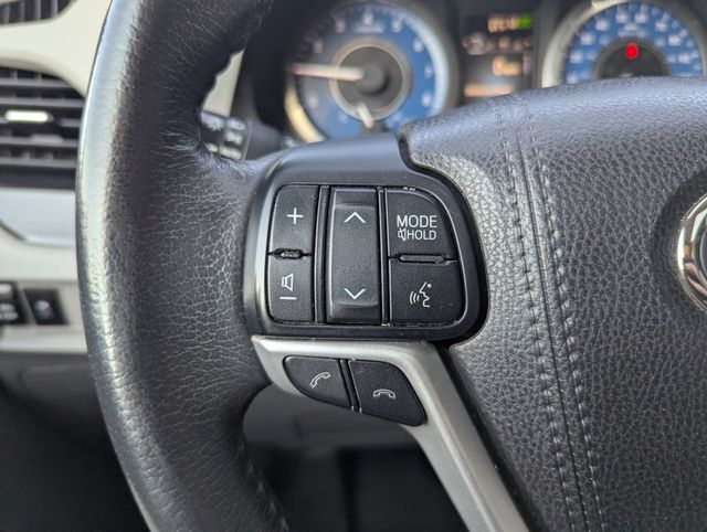 2018 Midnight Black Metallic Toyota Sienna XLE FWD Van