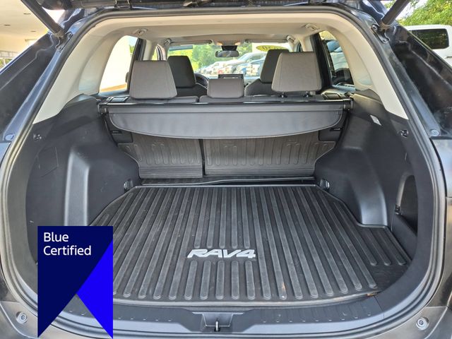 Used 2020 Black Toyota XLE image 31
