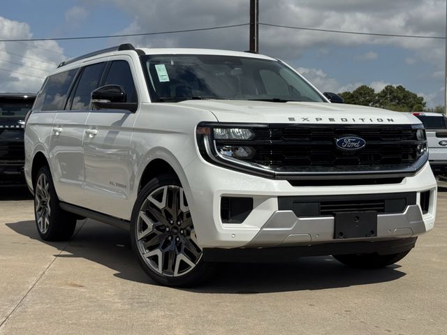 New 2026 White Ford Platinum image 2