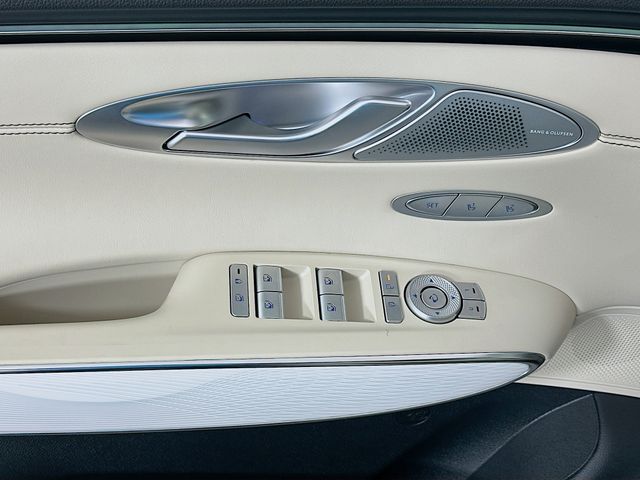 Thumbnail: 2026 Genesis GV70 - 20