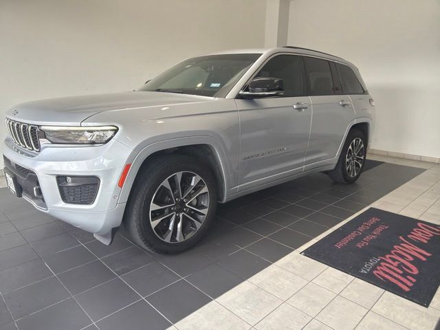 2022 Jeep Grand Cherokee Overland Silver at Monument Chevrolet
