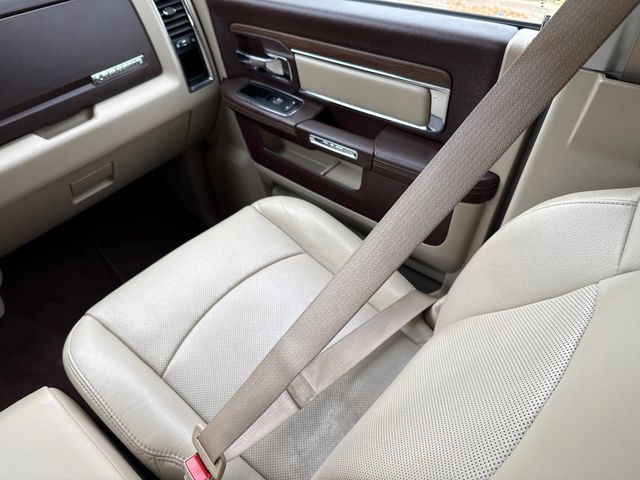 Used 2016 Silver Ram Laramie image 15