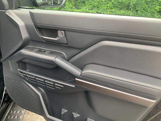 Used 2026 Black Toyota SR5 image 20