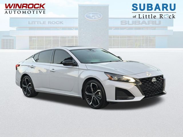 Pearl 2024 Nissan Altima Sedan Front-Wheel Drive Continuously Variable Transmission