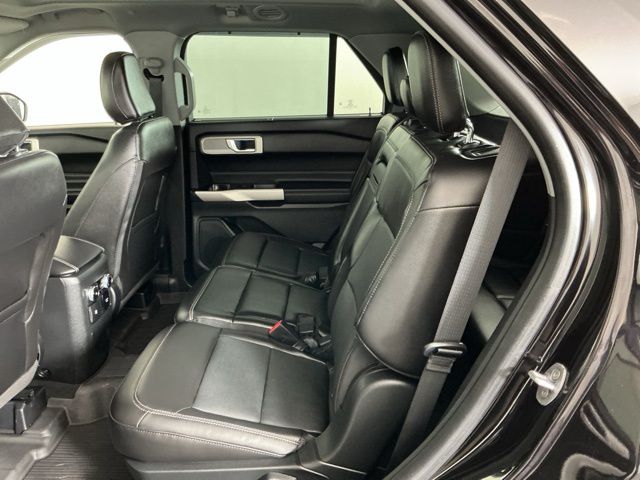 Certified Used 2022 Black Ford Limited image 31
