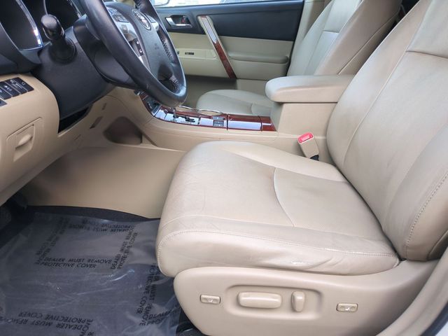 used 2013 Toyota Highlander car, priced at $18,591