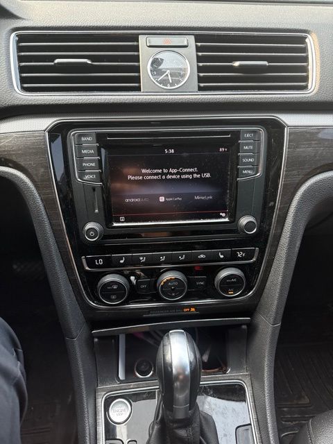 2017 Volkswagen Passat 1.8T SE White at Bob Ruth Ford
