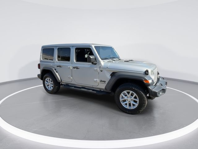 Used 2023 Silver Jeep Sport S image 2