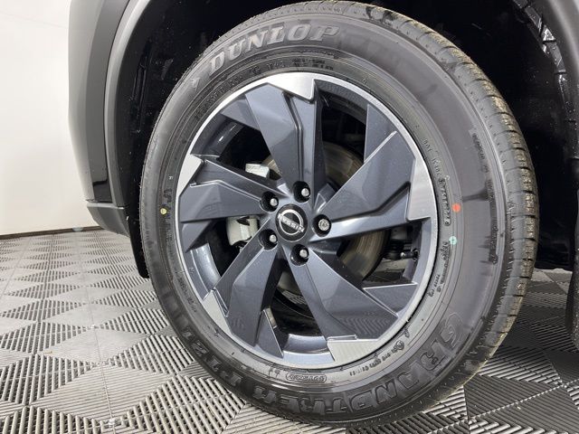 2025 Super Black Nissan Rogue SV FWD SUV