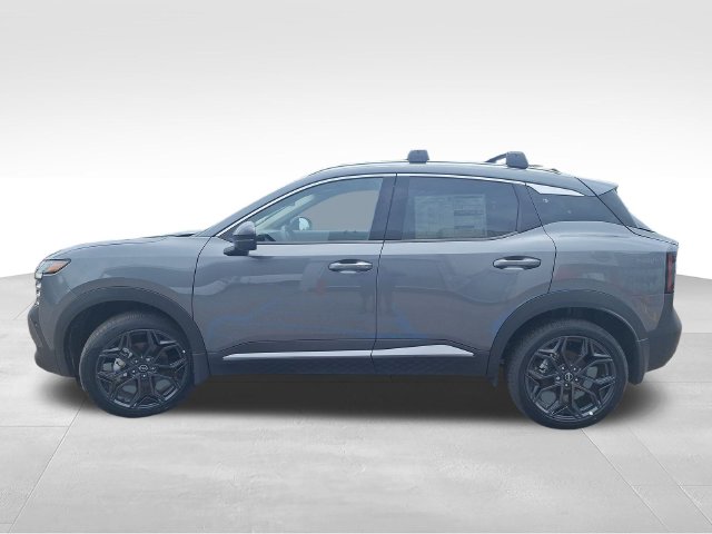 New 2026 Gray Nissan SR image 4