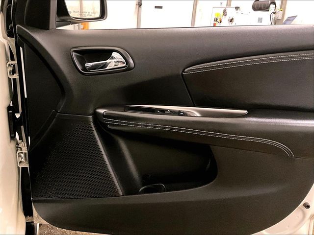 2019 Dodge Journey Crossroad White at Klick Lewis Buick Chevrolet
