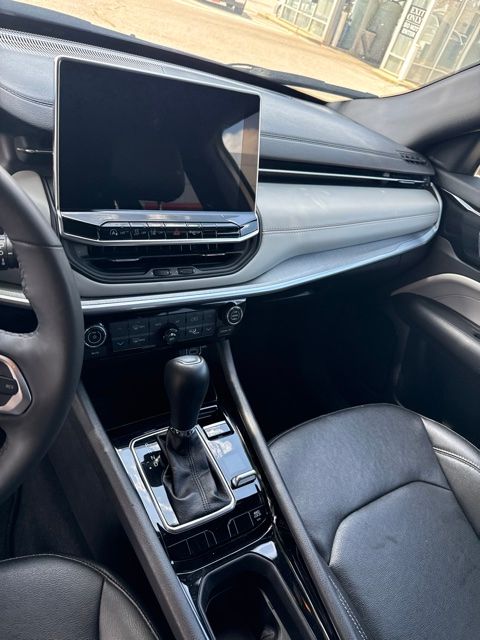 2025 Jeep Compass Limited - Photo 10