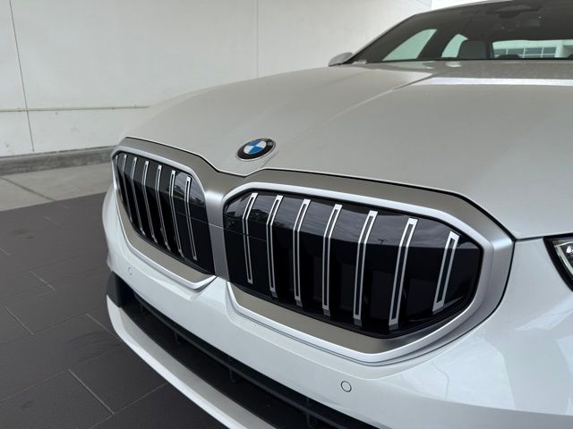 Used 2025 BMW 5 Series 530i with VIN WBA43FJ01SCU34288 for sale in Diberville, MS