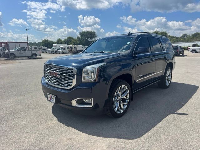 Dark Sapphire Blue Metallic 2018 GMC Yukon SUV / Crossover Four-Wheel Drive 