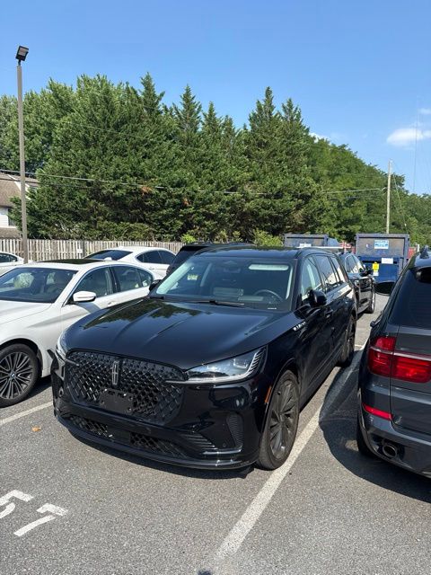 Infinite Black Metallic Clearcoat 2025 Lincoln Aviator SUV / Crossover All-Wheel Drive Automatic