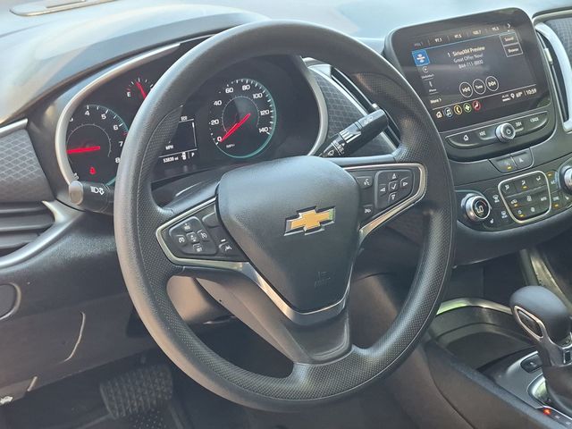 Used 2025 Gray Chevrolet LT image 31