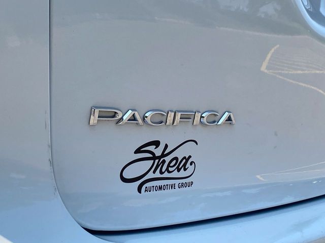 2022 Chrysler Pacifica Hybrid Limited 33